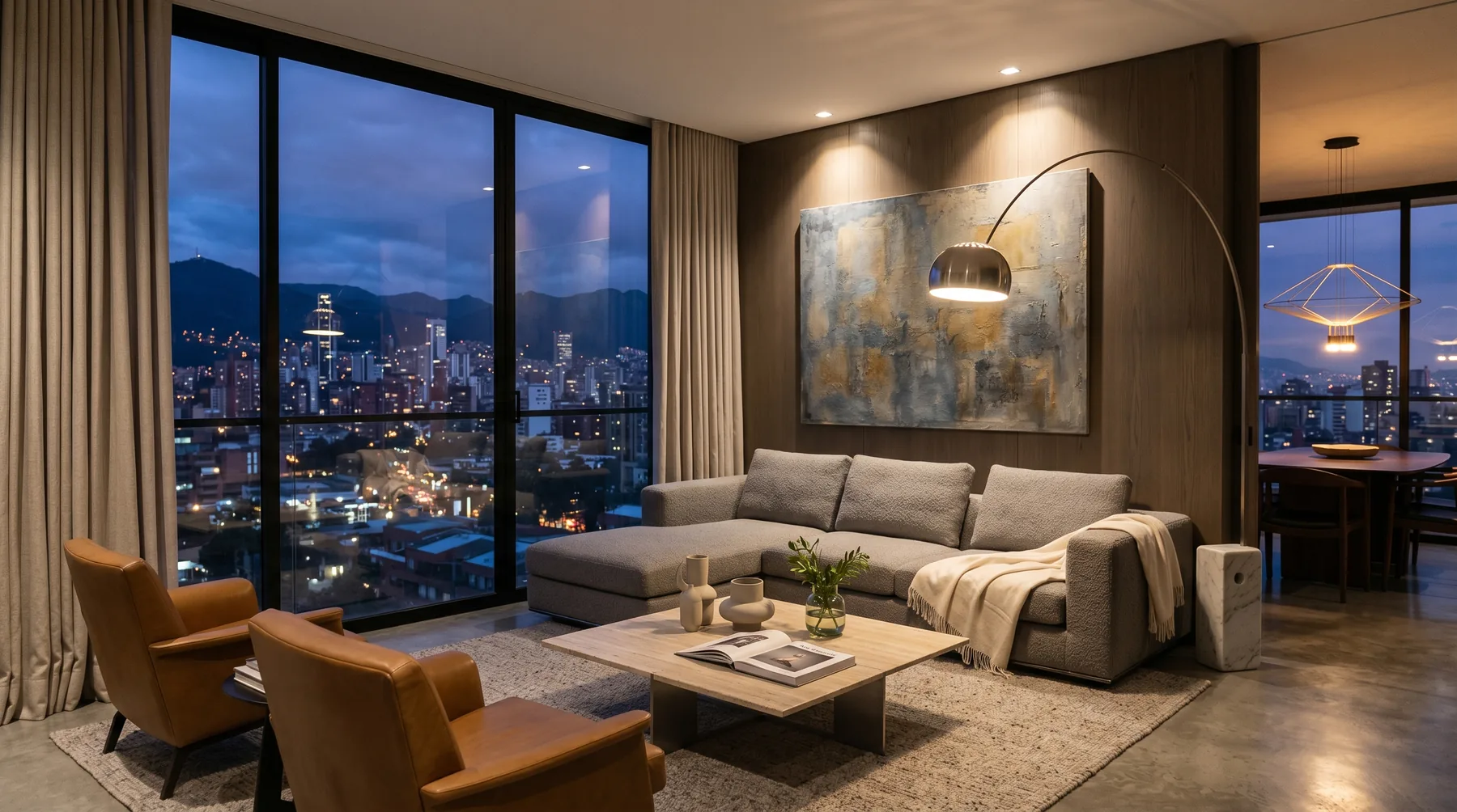 Sala de apartamento de lujo en Bogotá iluminada al anochecer con textiles, cortinas y luz cálida · acústica y atmósfera por César Serrano